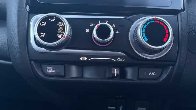 Honda Jazz 1.5 i-VTEC Sport 5dr CVT Petrol Hatchback 