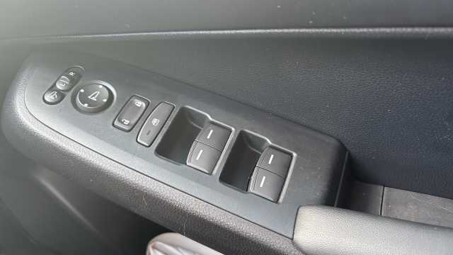 Honda HR-V 1.5 eHEV Elegance 5dr CVT Hybrid Hatchback 