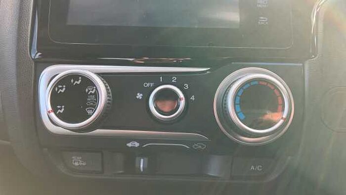 Honda Jazz 1.3 i-VTEC SE 5dr CVT Petrol Hatchback 