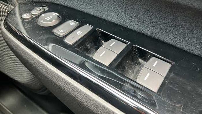 Honda CR-V 2.0 i-MMD Hybrid SE 5dr eCVT 
