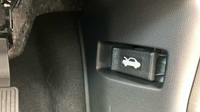 Honda Jazz 1.5 i-MMD Hybrid Crosstar Advance 5dr eCVT 