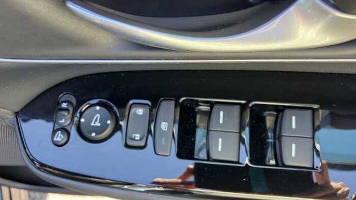 Honda CR-V 2.0 i-MMD Hybrid SR 5dr eCVT 